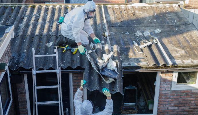 asbestos cleaning professionally